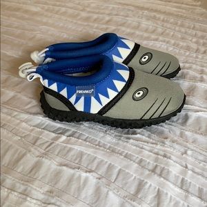 New Fresko Water Shoes Size 6c